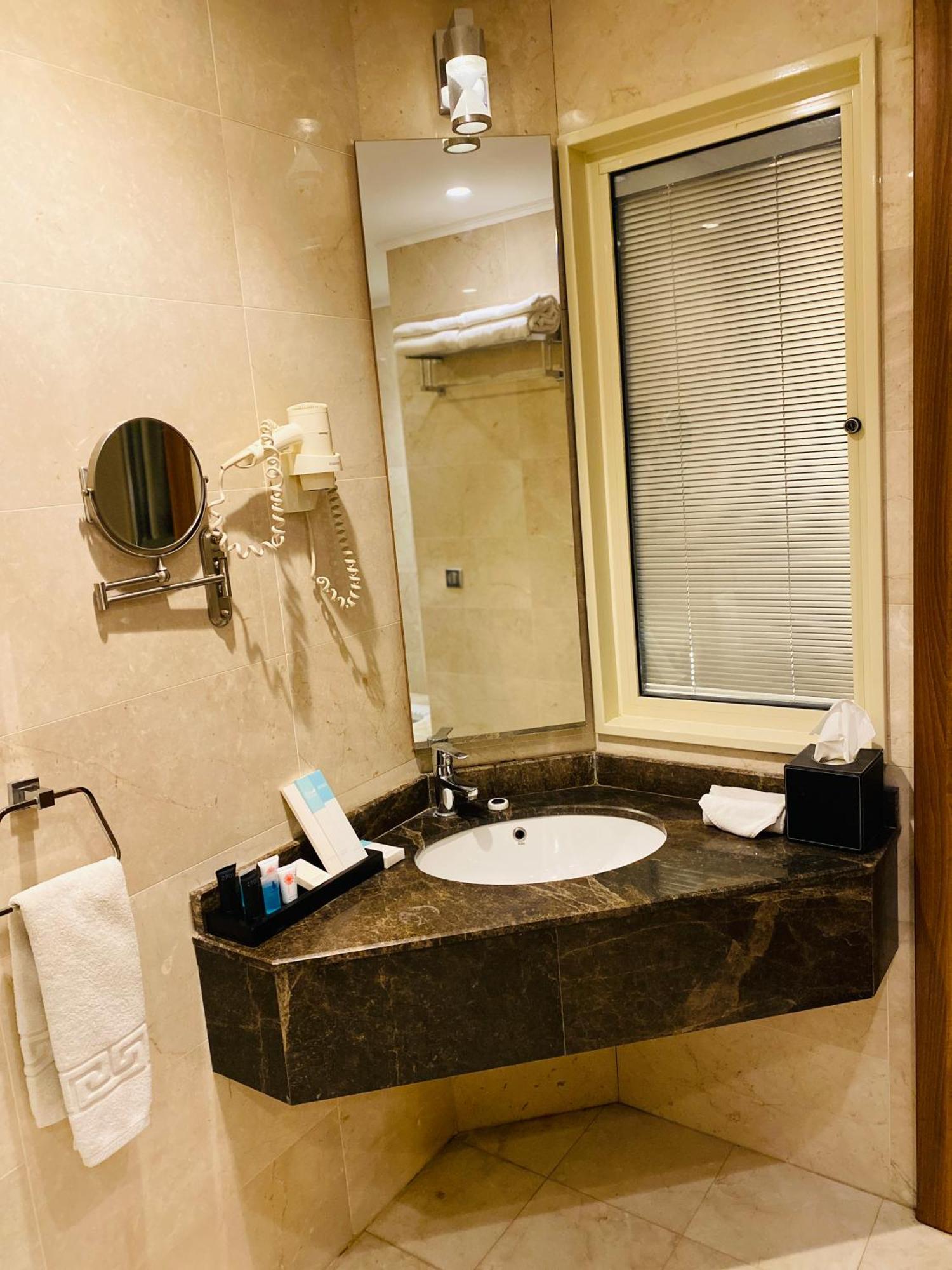 Karbala Rayhaan Hotel & Suites Extérieur photo